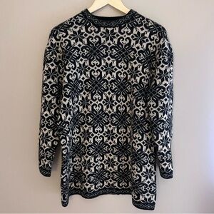 Eddie Bauer Vintage 100% Wool Oversized‎  Women’s Sweater Size Small Petite